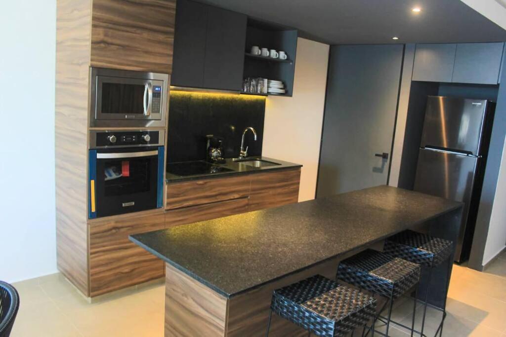 Luxury Apartament 1 Block To 5Th Avenue Плая дел Кармен Екстериор снимка